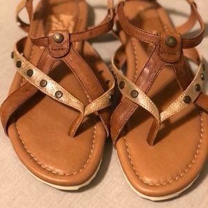 NWOT Trask Women’s Size 8.5 Sandal